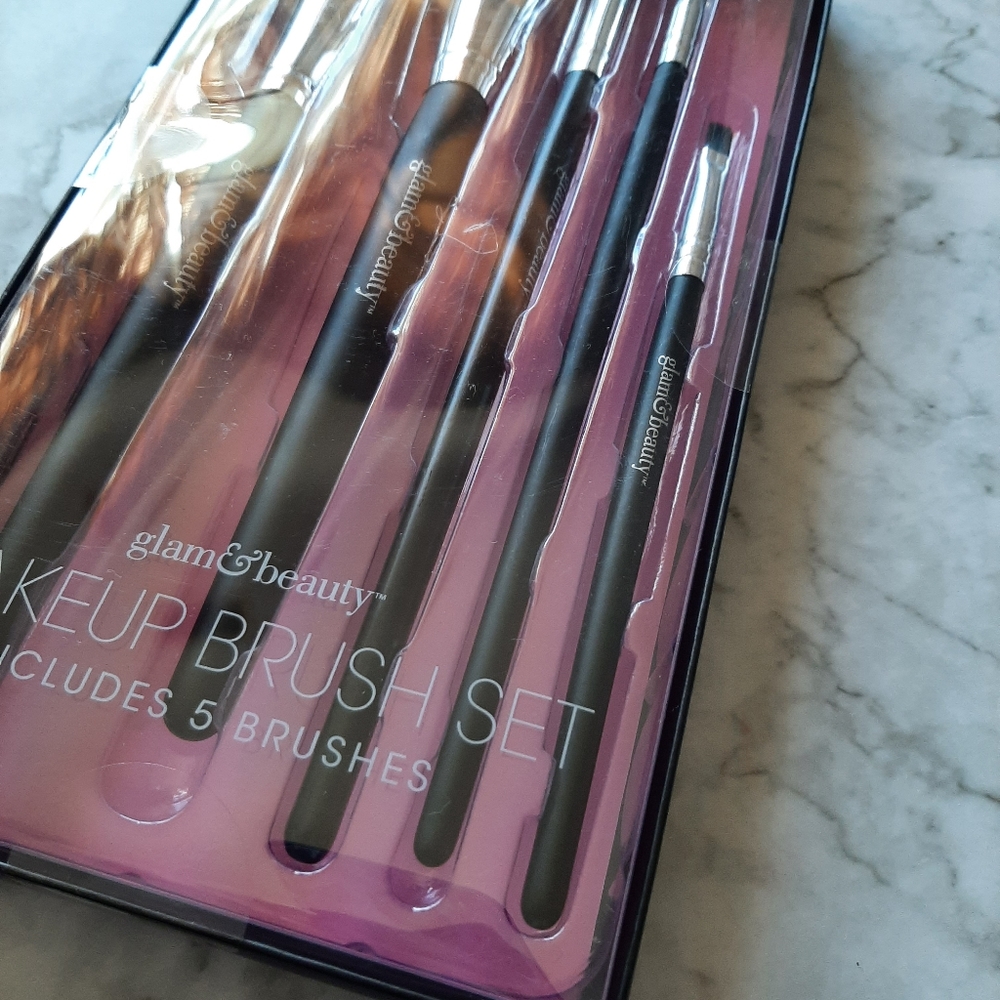 5 Piece Makeup Brush Set - Picture 5 of 6